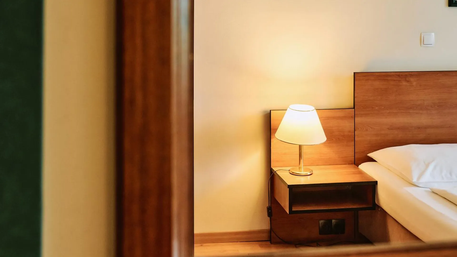 Hotel Deutschmeister Вена Австрия