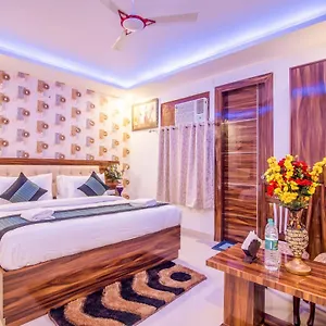 Hotel Festival Mahipalpur Delhi Airport - Near Delhi Aerocity 3* Нью-Дели