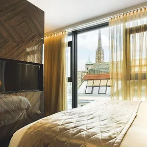 Lamee Hotel