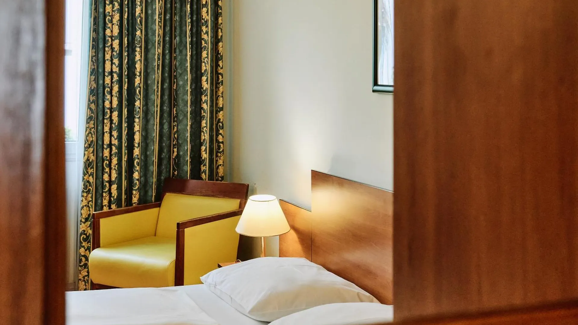 Hotel Deutschmeister Vienna