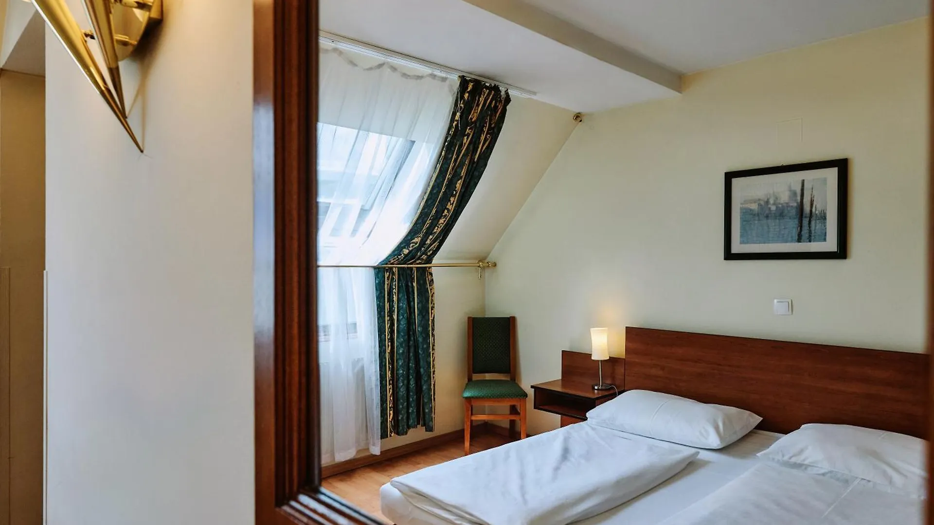 Hotel Deutschmeister Vienna