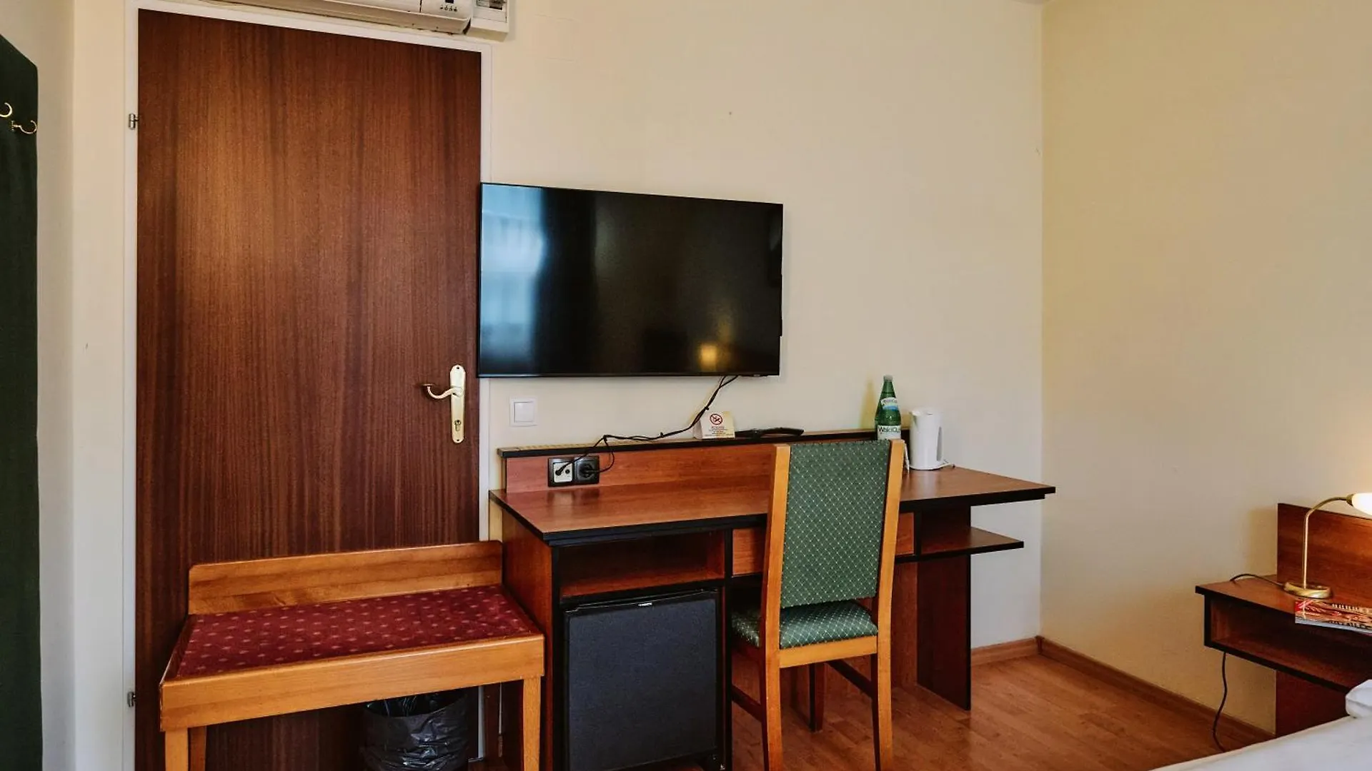 Hotel Deutschmeister Vienna 3*,  Austria